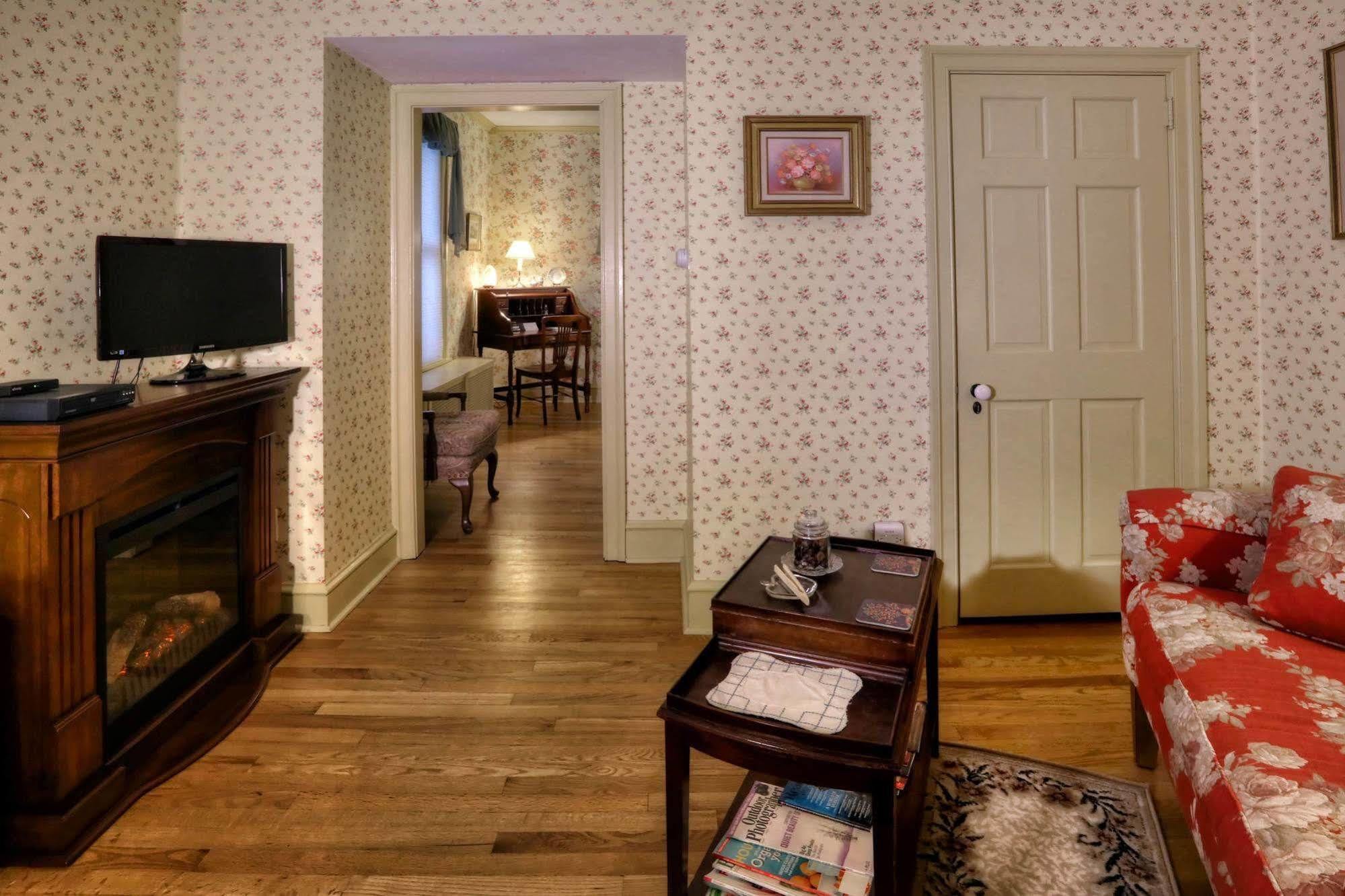 Apple Bin Inn Willow Street Экстерьер фото